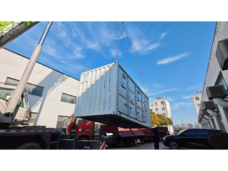 EnjoySolar 20ft Lithium Battery Container Show